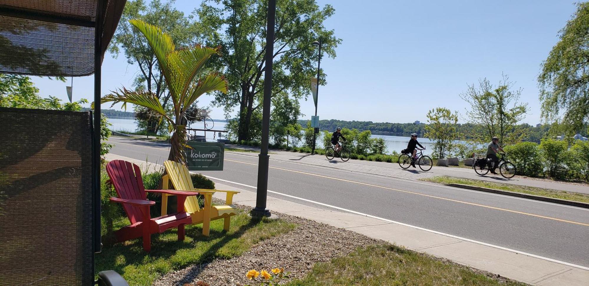 Kokomo Inn Bed And Breakfast Ottawa-Gatineau'S Only Tropical Riverfront B&B On The National Capital Cycling Pathway Route Verte #1 - For Adults Only - Chambre D'Hotes Tropical Aux Berges Des Outaouais Bnb #17542O Exterior foto